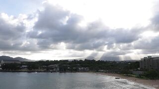 Jack+Jill -  Hawaiian Offline 3some: Maya and Sara