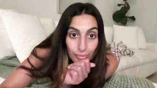 camiliakxoxo Omegle chatting and giving JOI to strangers