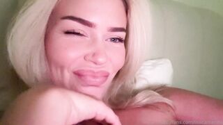 Lisa Catherina hot selfie 2