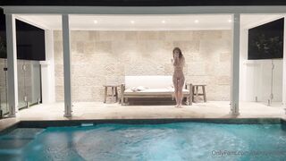 Dainty Wilder x Caryn Beaumont Pool Fun