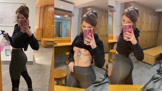 Lilyana @floortank shows off her charms in the gym