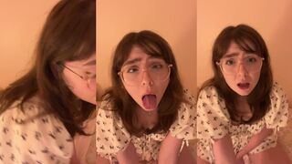 Clarabelles pillow hump orgasm