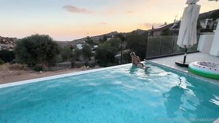 emmaxspice lesbian pool