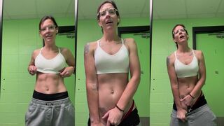 batmanduh masturbating change room