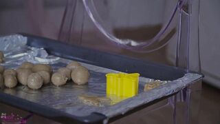 aiko moe anal gingerbread man great sound lol