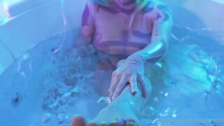 O.K OF - An Icy Cyberpunk