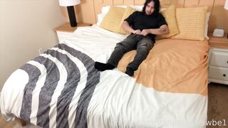 V.S OF - Sharing Cock With Klutzkitten