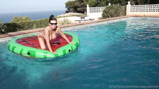 Ewa Sonnet OF sexy pool party with Ewa