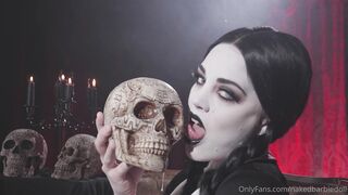 Molly Stewart — OnlyFans Wednesday Addams Cosplay