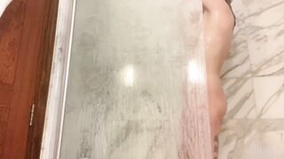 Hannah shower scene