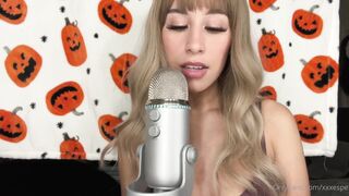 Cuddle ASMR (Espe ASMR)